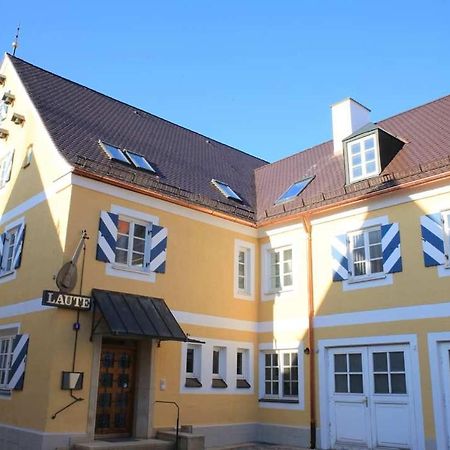 Hotel Und Gasthof Zur Laute ميندلهايم المظهر الخارجي الصورة